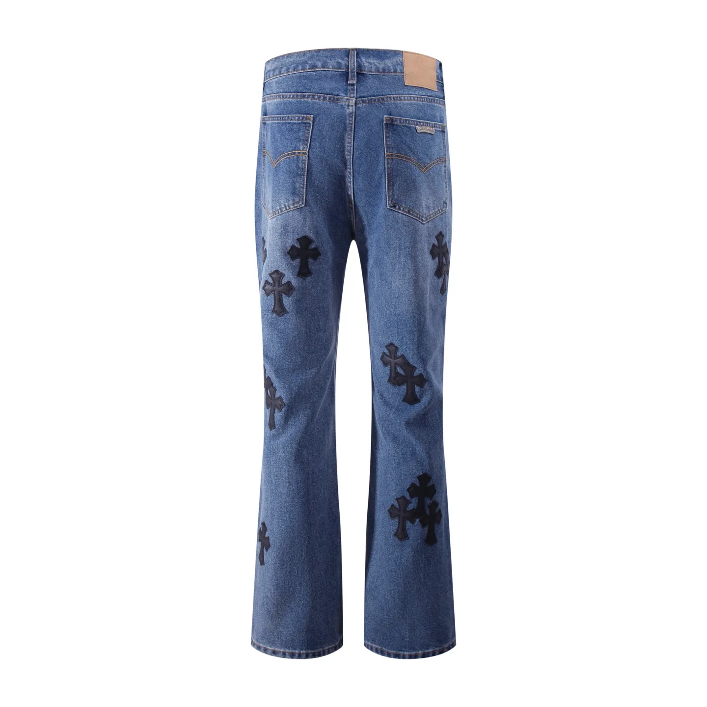 P220 Style No.: H24 Croxin & 𝐂𝐡𝐫𝐨𝐦𝐞 𝐇𝐞𝐚𝐫𝐭 ss25 blue trousers, black leather, bootcut button jeans, styles with different wash textures, very friendly to people with thin legs, and the bootcut perfectly modifies the leg shape The timeless and moderate length makes it easy to match and match. It is the basis for various styles and is a must-have in your wardrobe! The fabric is stiff but also makes the upper body soft without losing texture. The washing process is even more perfect. It is a must-have item for everyone! ! ! Washed wheat, hang tag, pants label, three labels complete Color: blue Size: 28-30-32-34-36